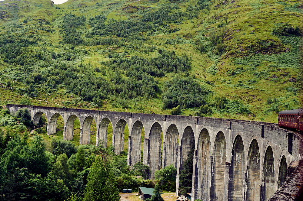 jacobite train, west coast railways, scot ail, rail, journey, scenic, glenfinnan viaduct, harry potter, steam train, scotland, uk, ursula schmitz, my trip to the highlands