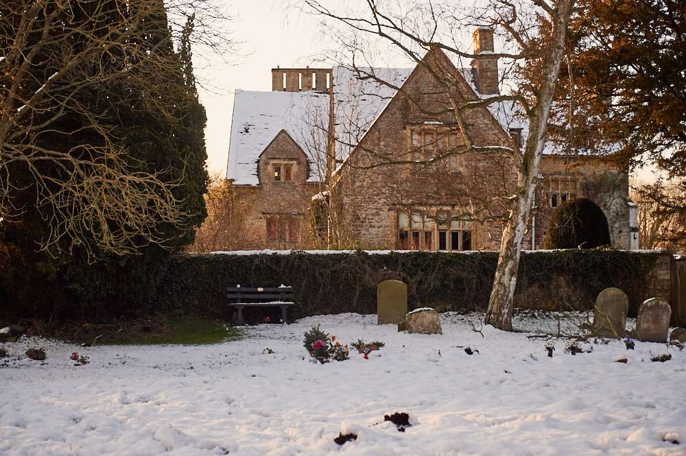 bampton, downton abbey, cotswolds, uk, england, oxfordshire, movie location, tv show, snow, winter wonderland
