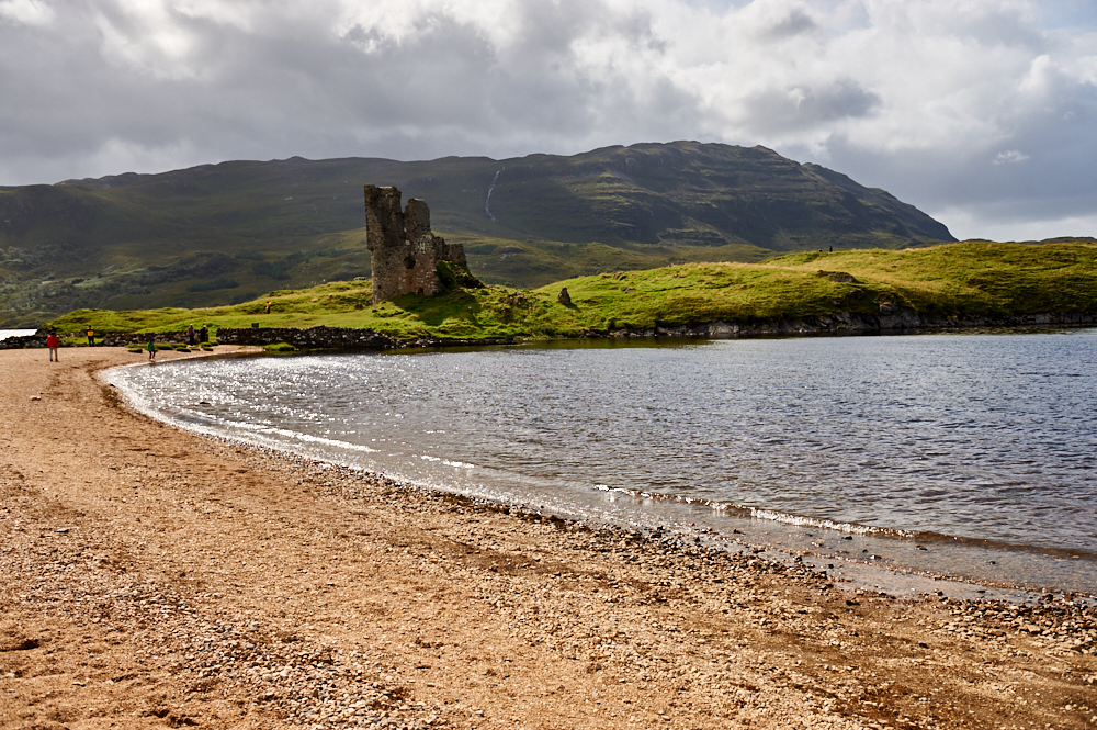 Ardvreck Castle on the shores of Loch Assynt in North-West Scotland.