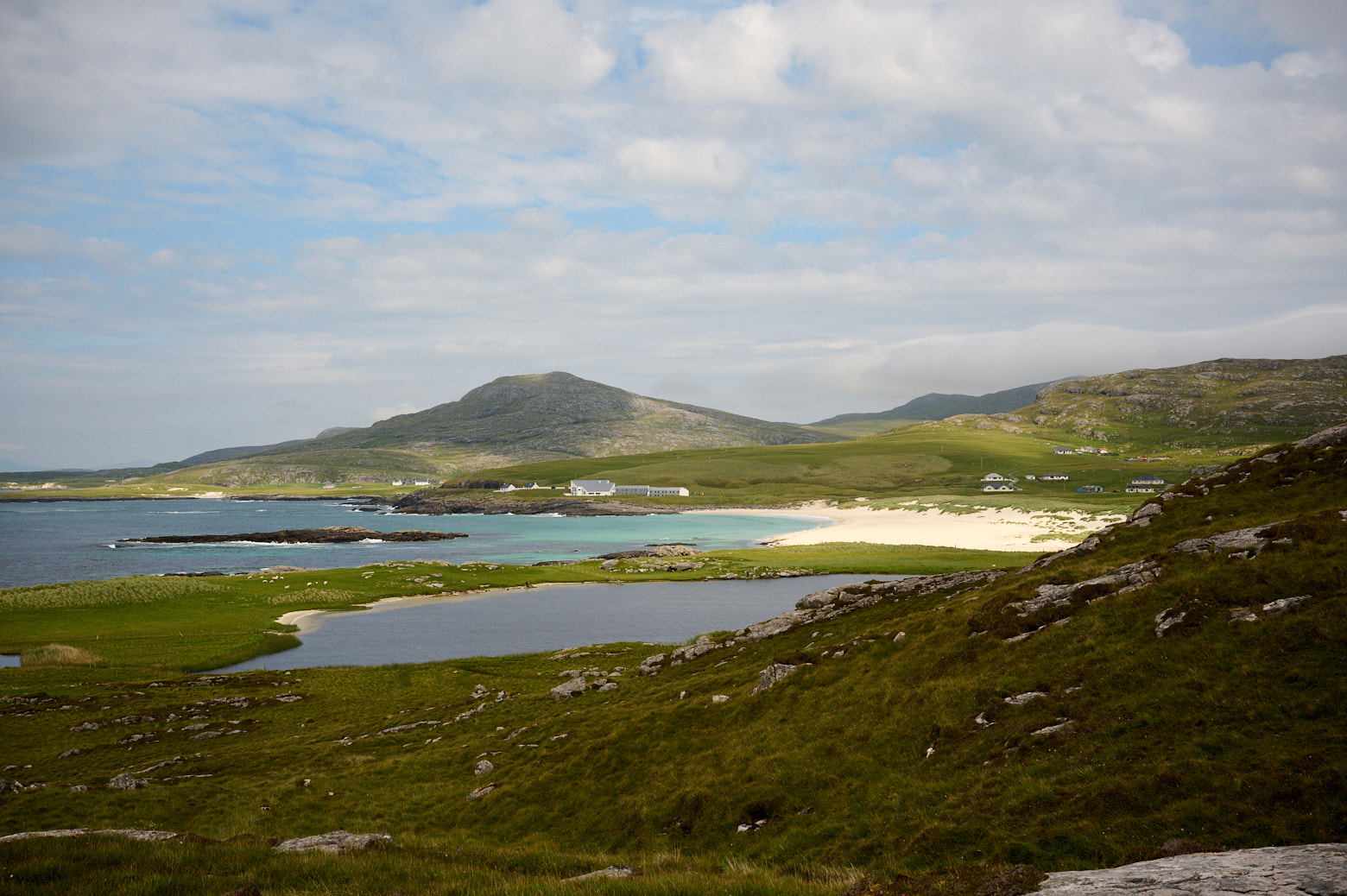 Walking in Barra - from Loch Tangasdale  to Dun Bar and then back to Halman Bay beach.