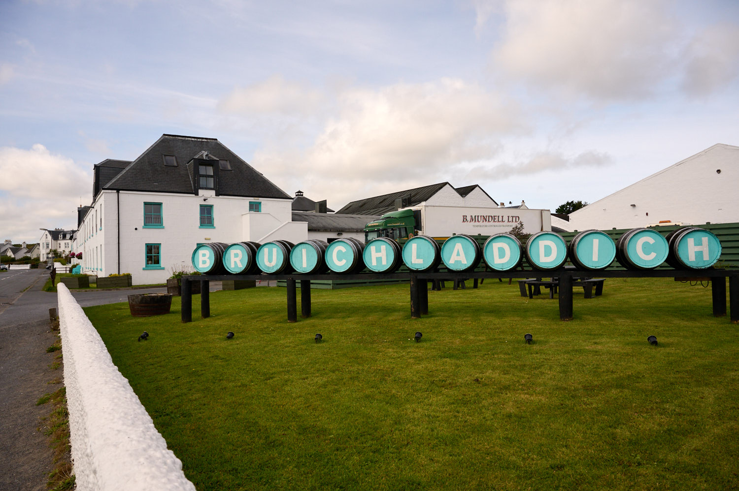 Taking a tour around Rinns of islay, from Lossit Bay back to Port Charlotte